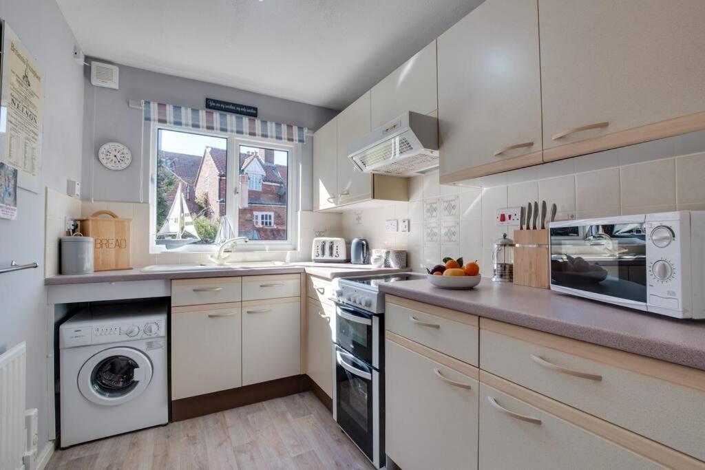 Abbey View Bagdale In The Centre Of Whitby Apartment Exterior photo